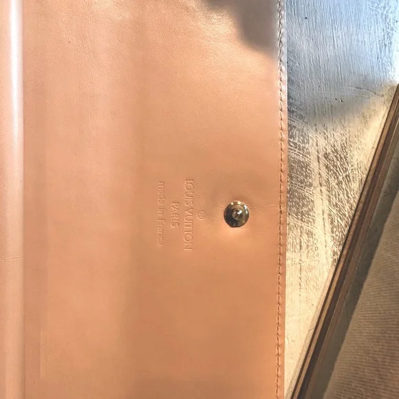 SOLD Limited edition Louis Vuitton White Monogram Multicolor Sarah Wallet - Picture 10 of 11